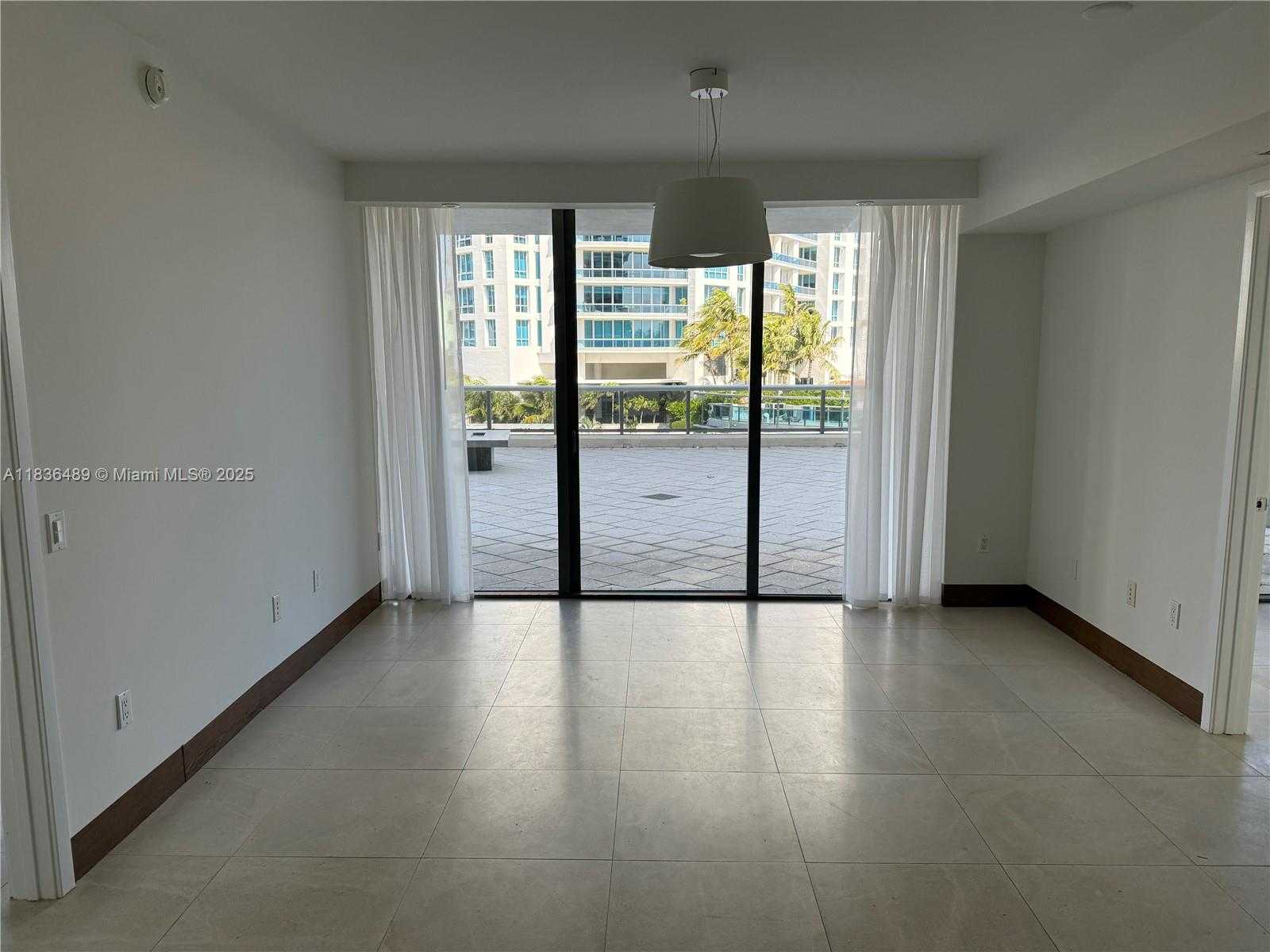 Small Image of 5875 COLLINS AVE #505, Miami Beach Number 5