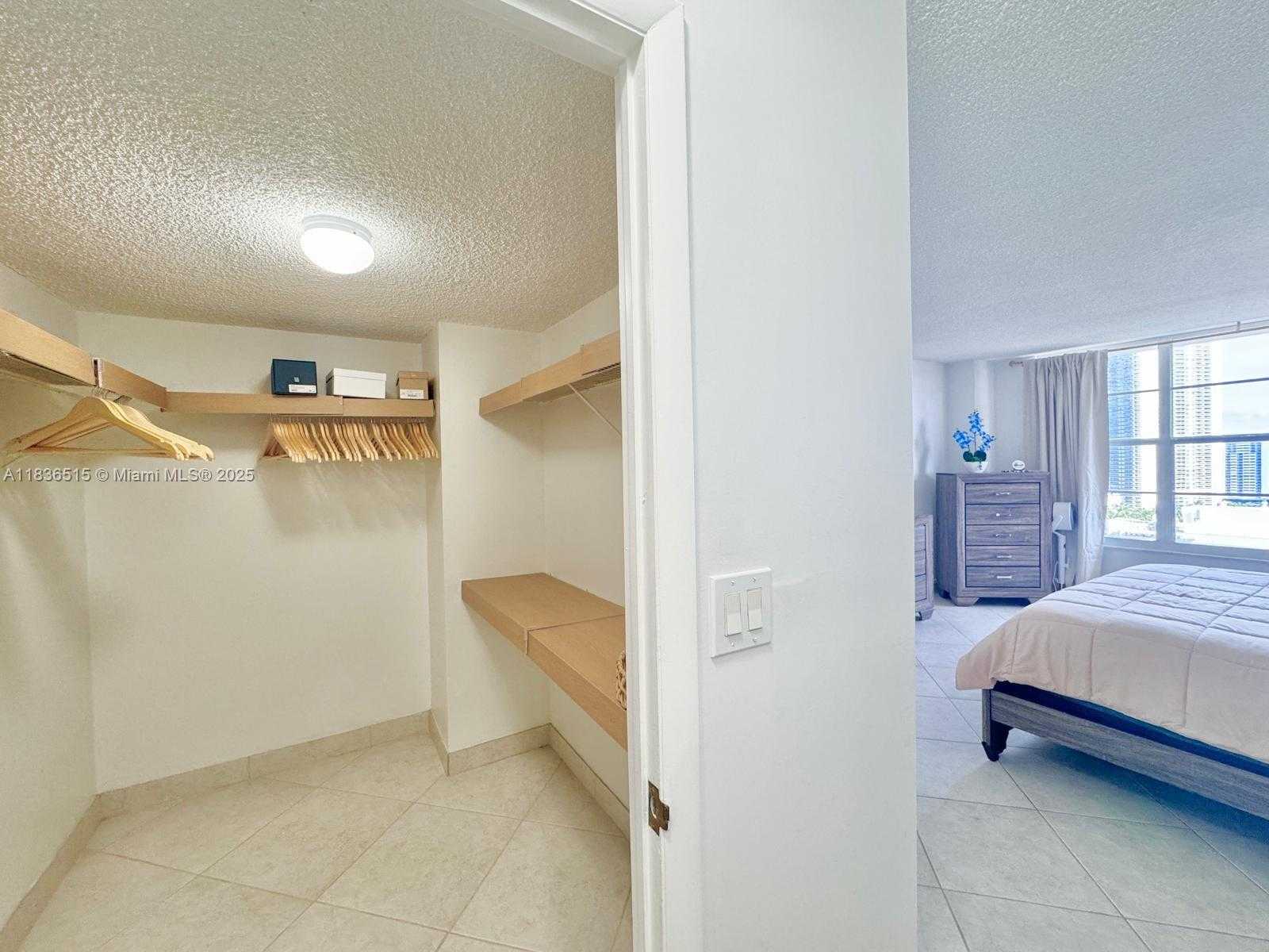 Small Image of 3800 SOUTH OCEAN DR #1709, Hollywood Number 29