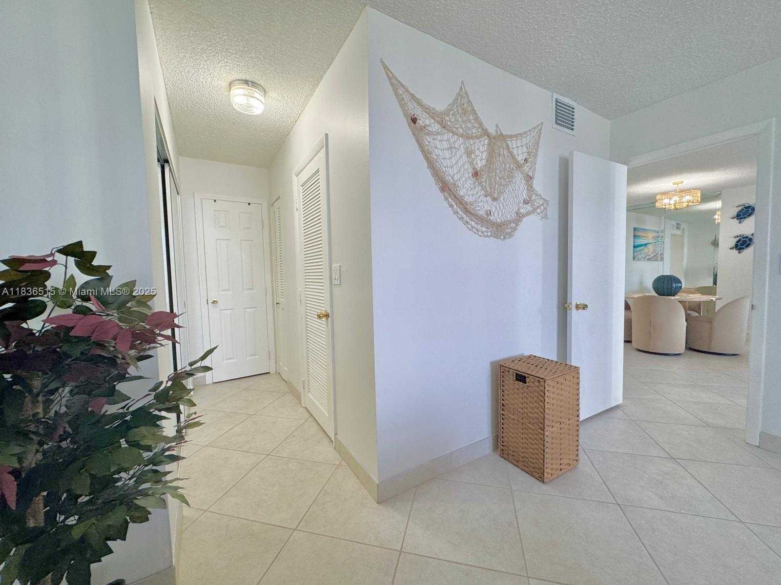 Small Image of 3800 SOUTH OCEAN DR #1709, Hollywood Number 35