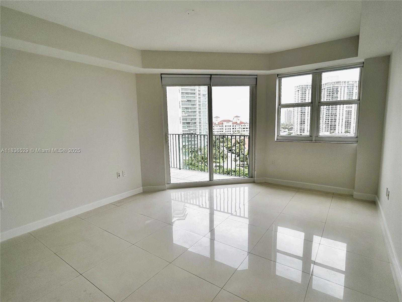 Small Image of 19900 EAST COUNTRY CLUB DR #1005, Aventura Number 5