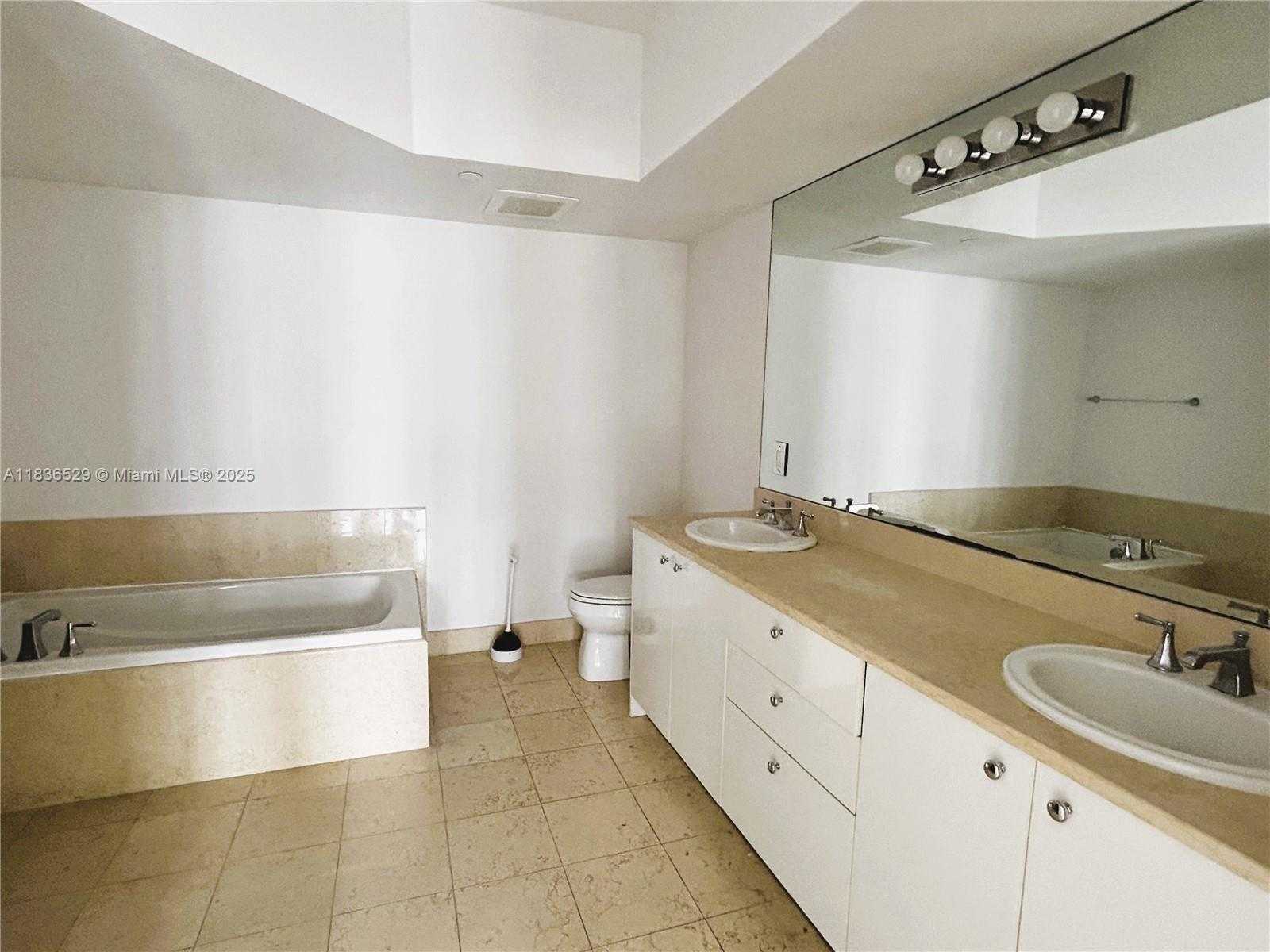 Small Image of 19900 EAST COUNTRY CLUB DR #1005, Aventura Number 6
