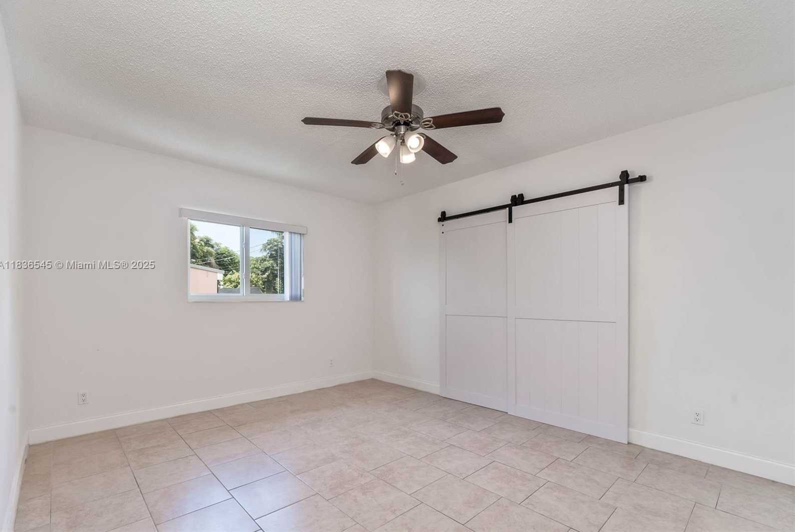 Small Image of 3916 SOUTH WEST 58TH AVE, Miami Number 8