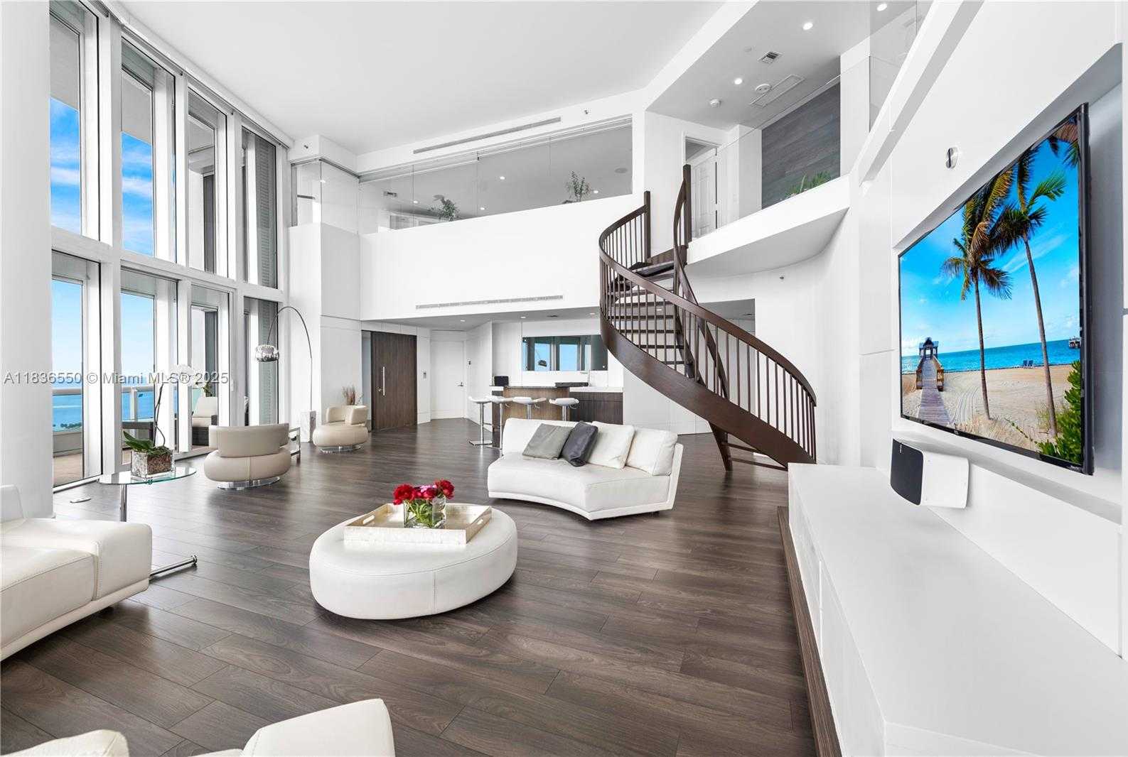 Small Image of 1643 BRICKELL AVE #3301, Miami Number 20