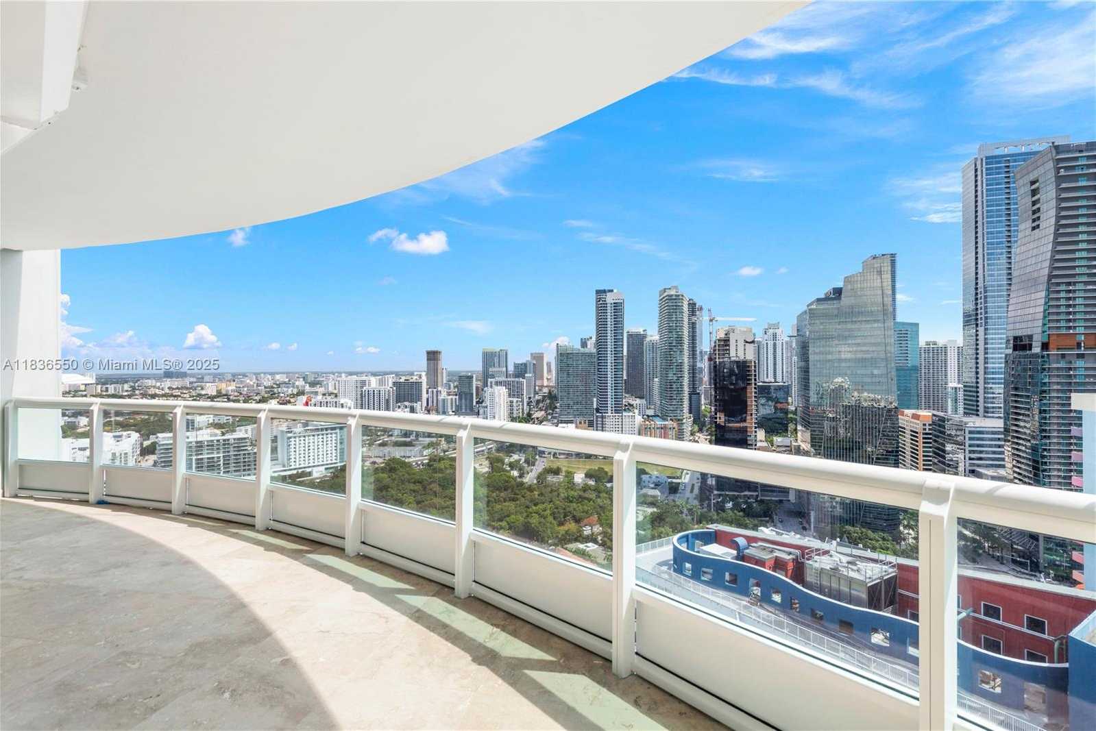 Small Image of 1643 BRICKELL AVE #3301, Miami Number 35