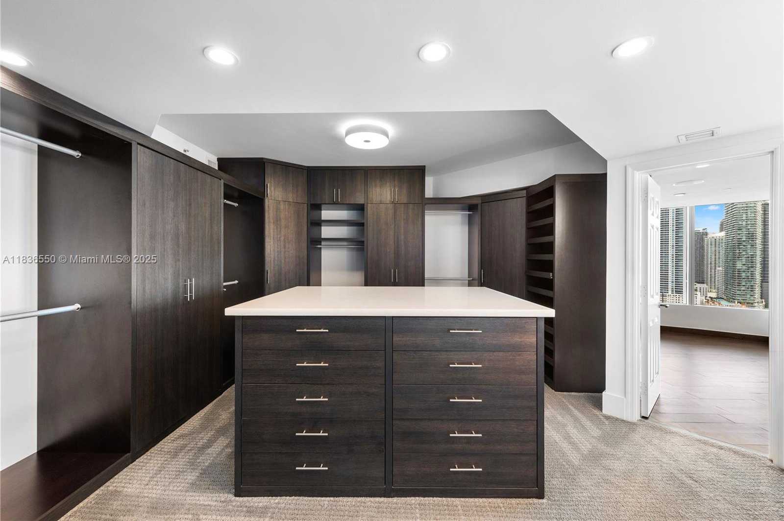 Small Image of 1643 BRICKELL AVE #3301, Miami Number 37