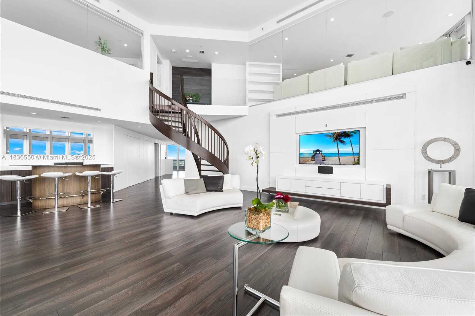 Small Image of 1643 BRICKELL AVE #3301, Miami Number 4