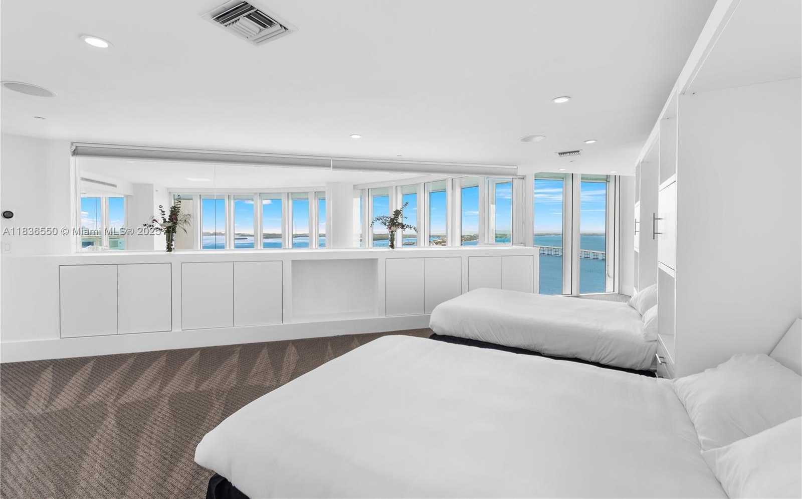 Small Image of 1643 BRICKELL AVE #3301, Miami Number 41