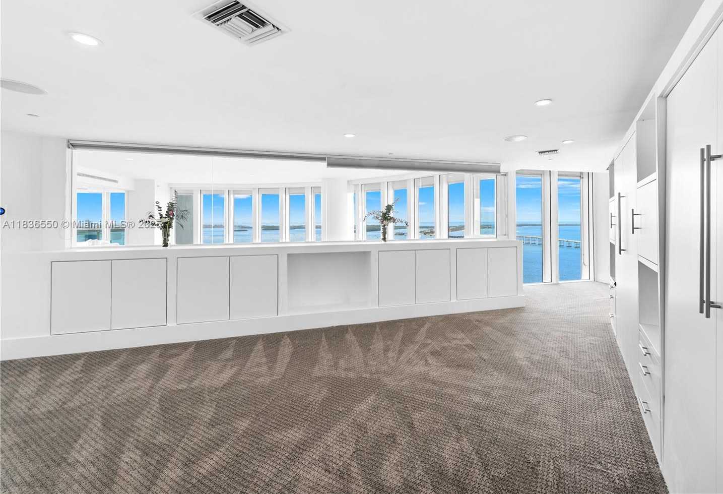 Small Image of 1643 BRICKELL AVE #3301, Miami Number 42