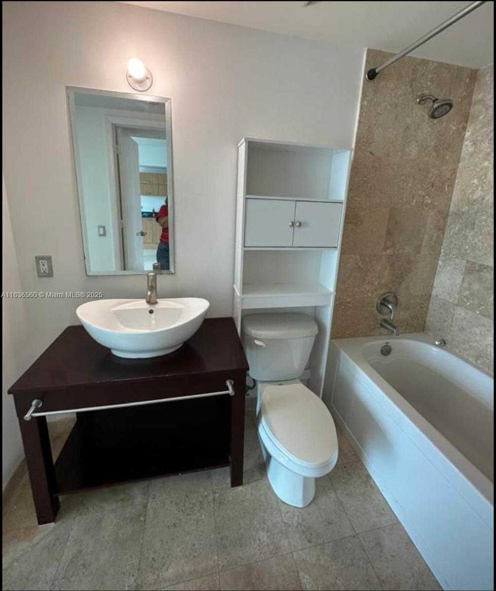 Small Image of 350 SOUTH MIAMI AVE #2115, Miami Number 10