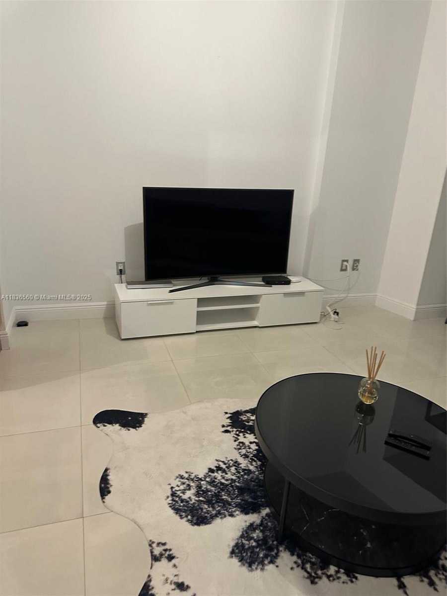 Small Image of 350 SOUTH MIAMI AVE #2115, Miami Number 6