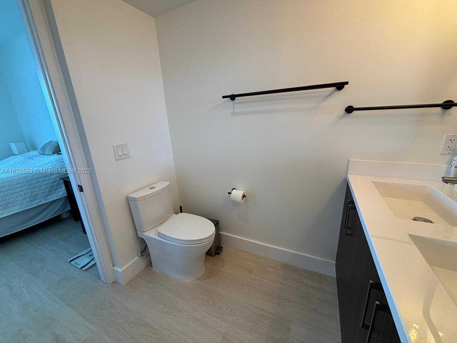Small Image of 185 SOUTH WEST 7TH ST #3403, Miami Number 12