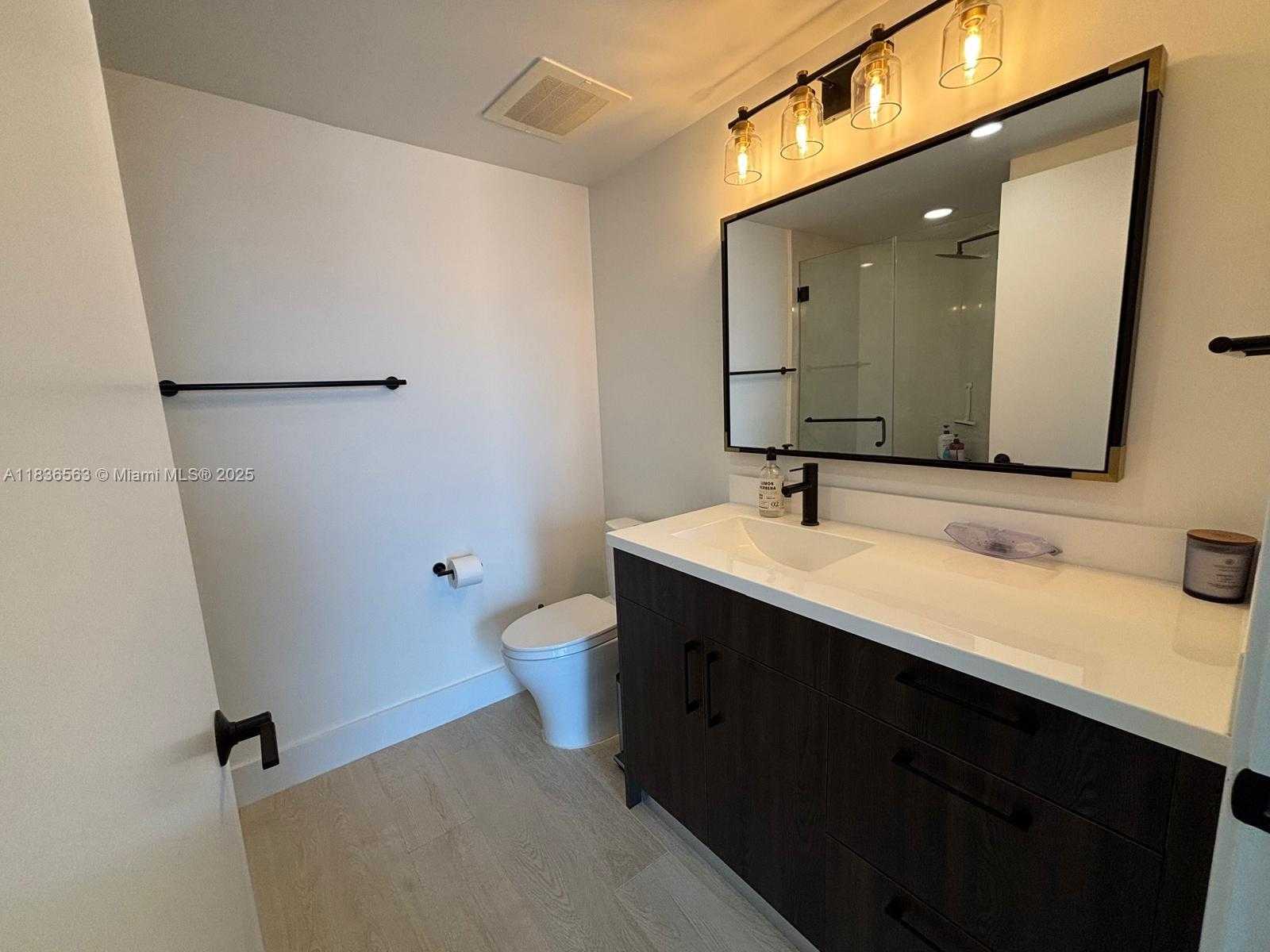 Small Image of 185 SOUTH WEST 7TH ST #3403, Miami Number 14