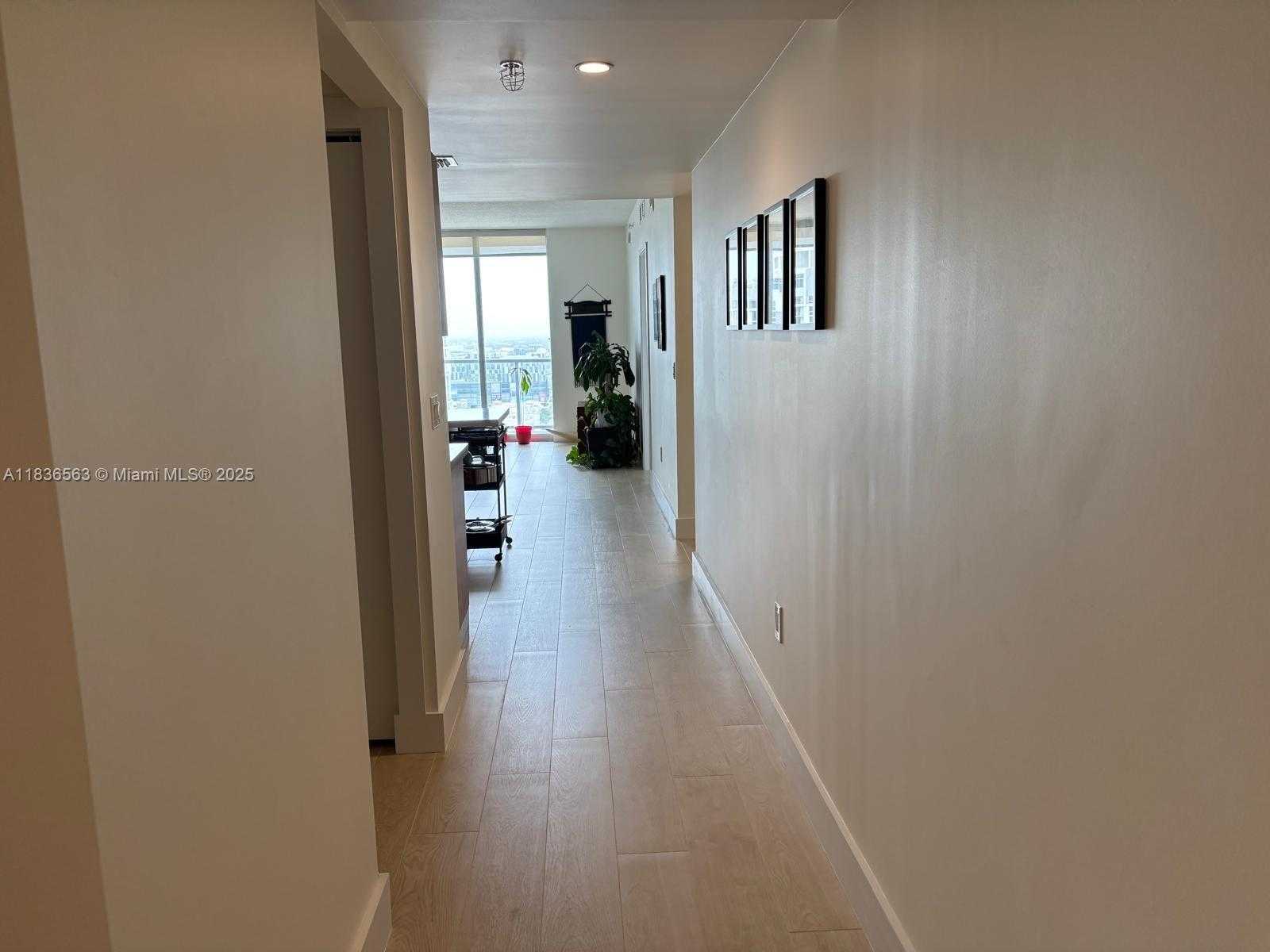 Small Image of 185 SOUTH WEST 7TH ST #3403, Miami Number 16