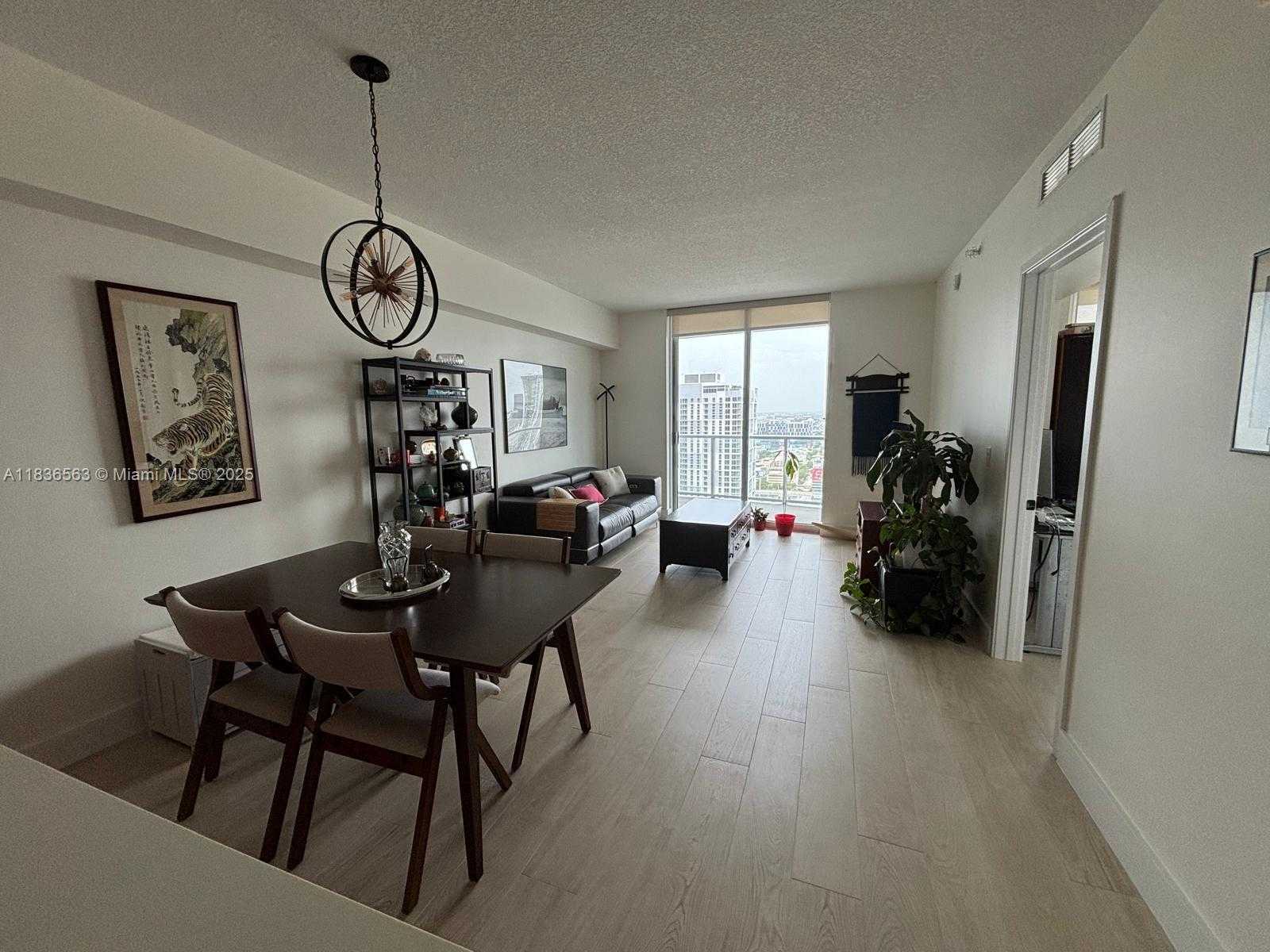Small Image of 185 SOUTH WEST 7TH ST #3403, Miami Number 4
