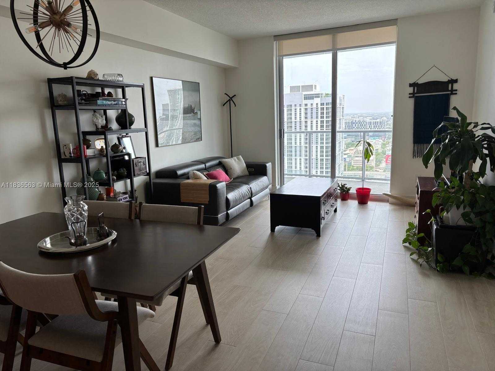 Small Image of 185 SOUTH WEST 7TH ST #3403, Miami Number 5