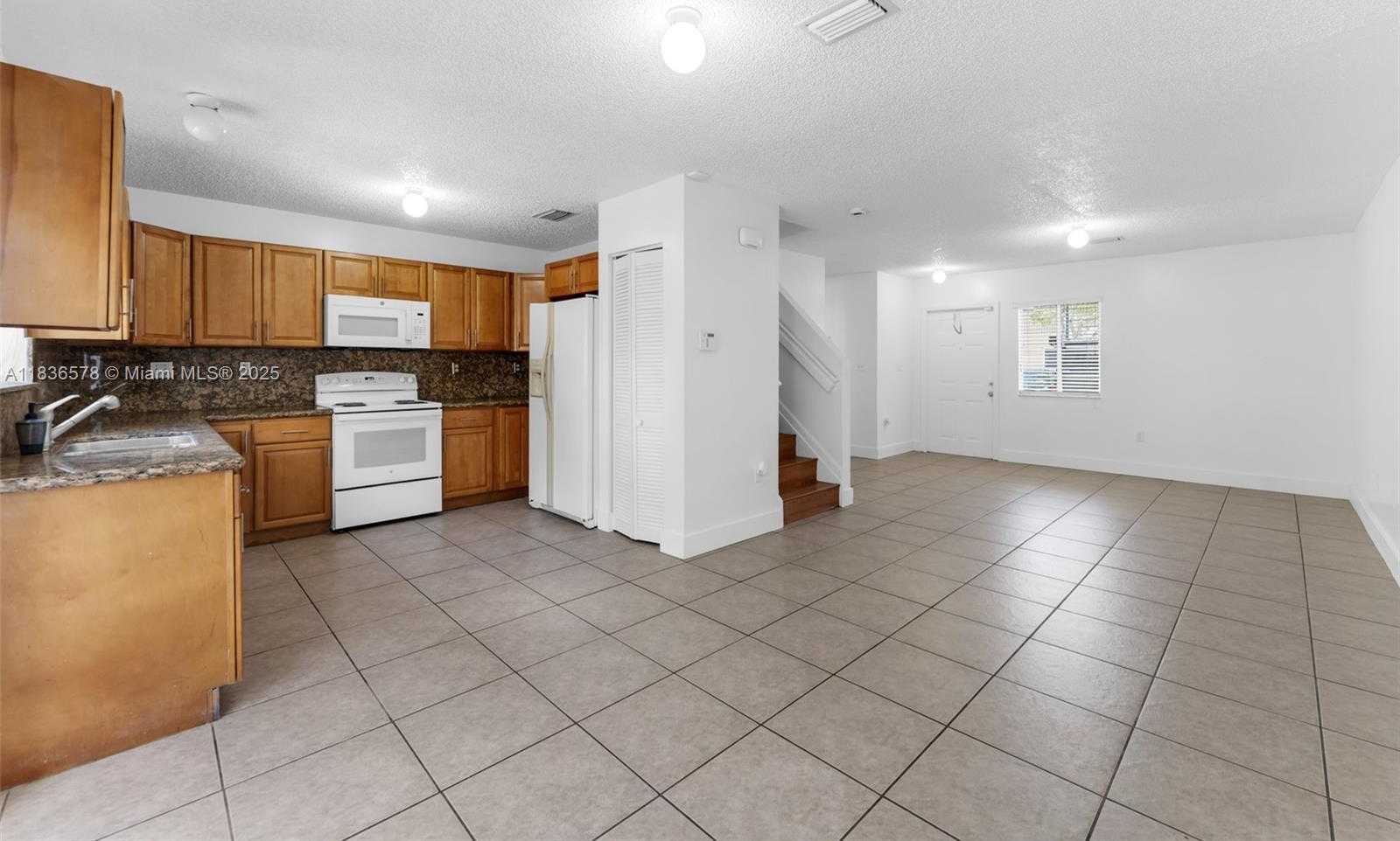 Small Image of 14155 SOUTH WEST 179TH TER, Miami Number 13