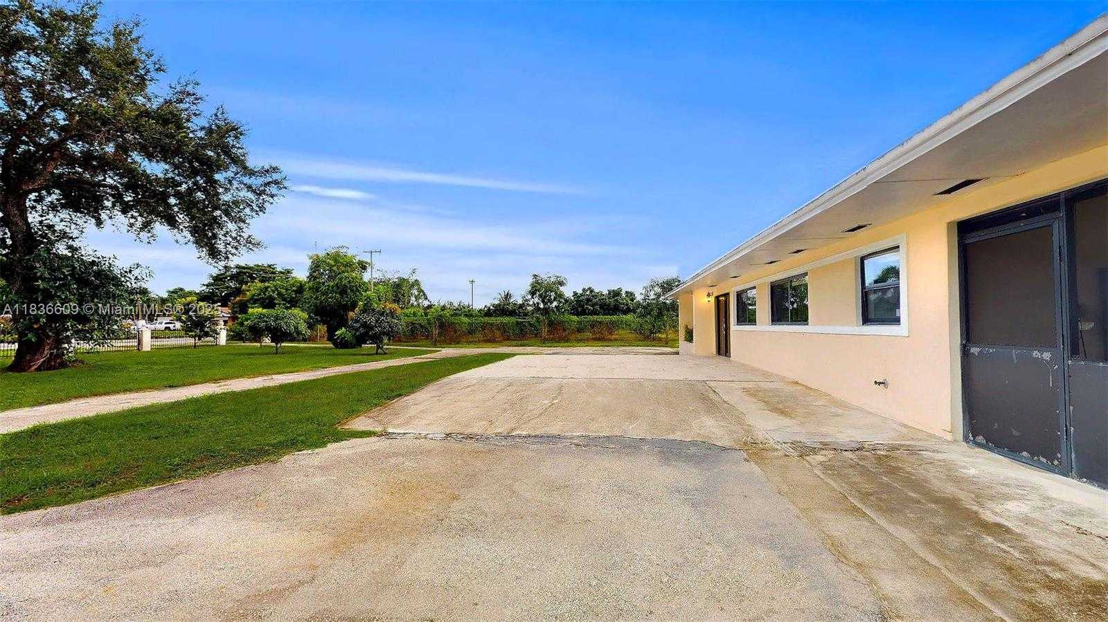 Small Image of 25600 SOUTH WEST 157TH AVE, Homestead Number 7