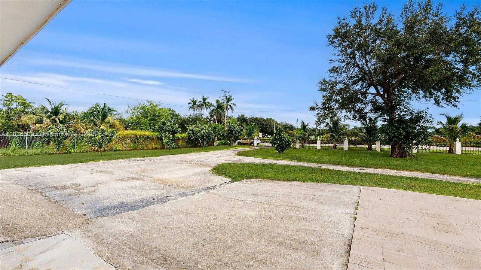 Small Image of 25600 SOUTH WEST 157TH AVE, Homestead Number 8