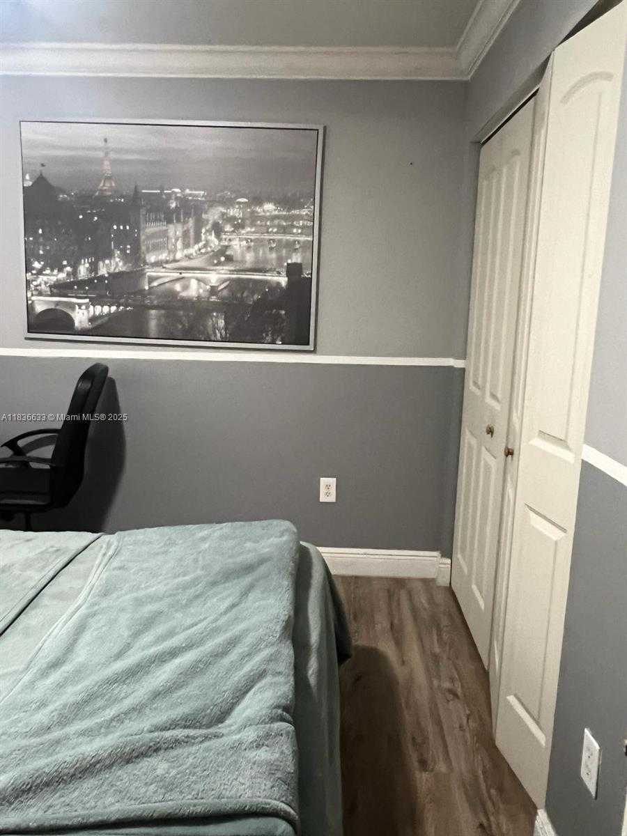 Small Image of 16249 SOUTH WEST 56TH TER #16249, Miami Number 14