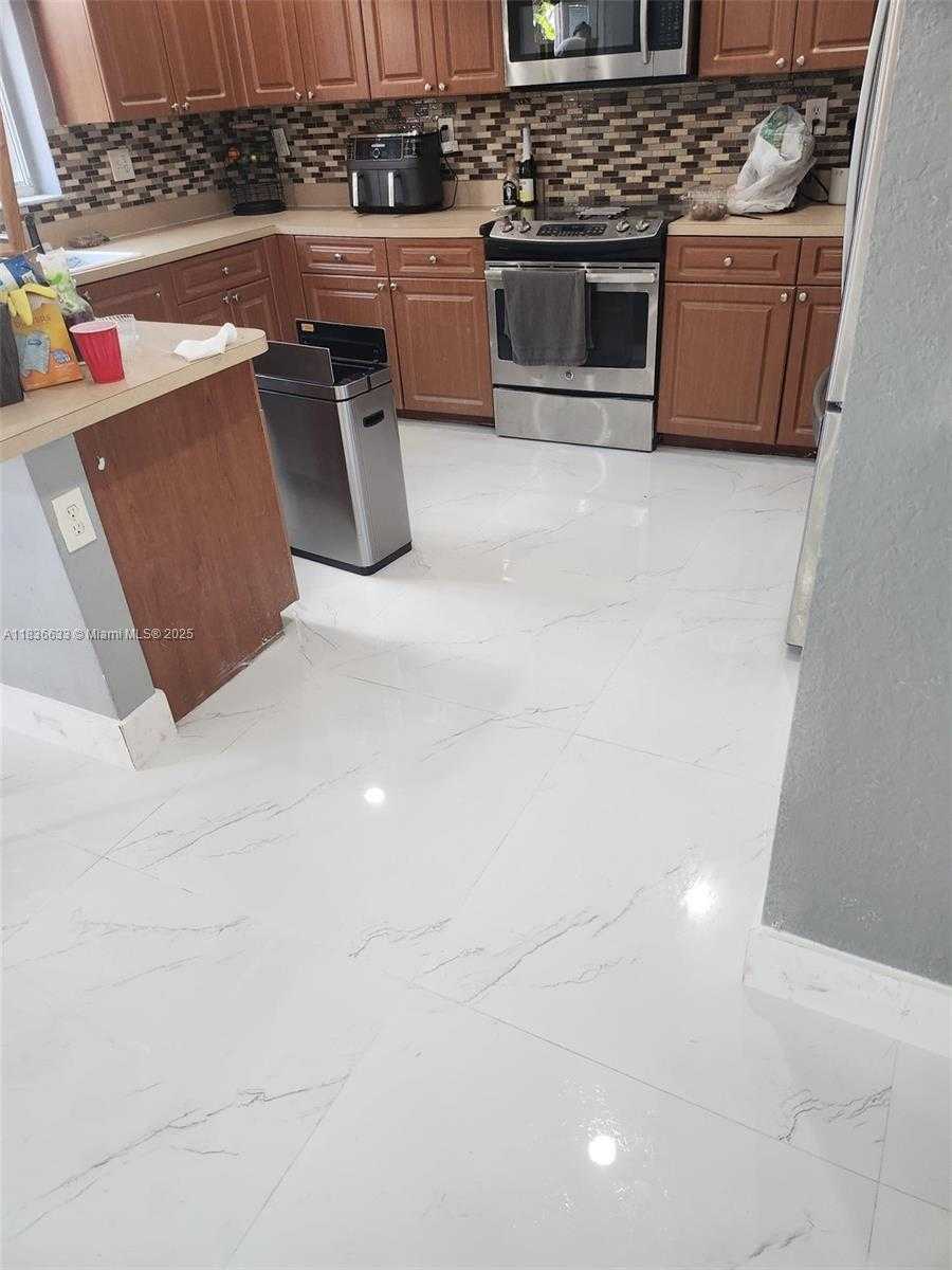 Small Image of 16249 SOUTH WEST 56TH TER #16249, Miami Number 21