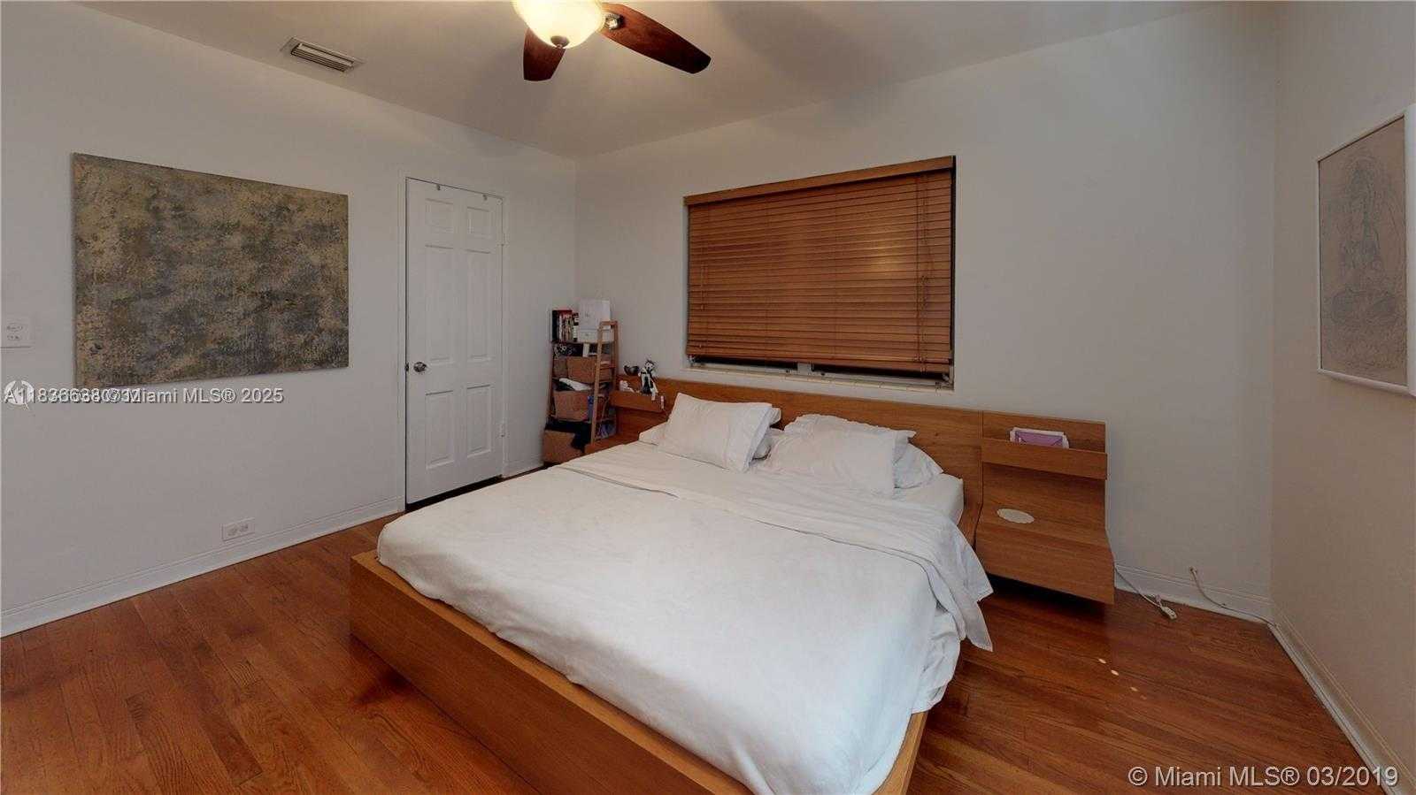 Small Image of 725 NORTH EAST 73RD ST, Miami Number 19