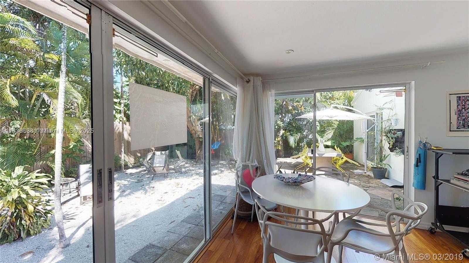 Small Image of 725 NORTH EAST 73RD ST, Miami Number 23