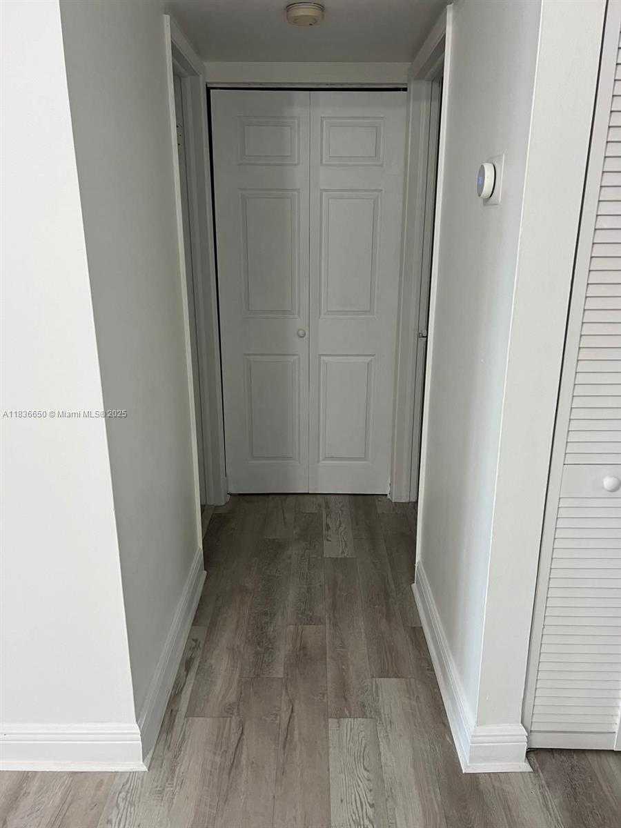 Small Image of 8875 FONTAINEBLEAU BLVD #202, Miami Number 11