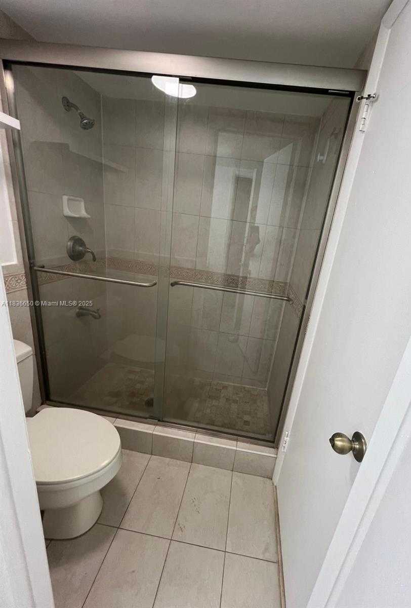 Small Image of 8875 FONTAINEBLEAU BLVD #202, Miami Number 13