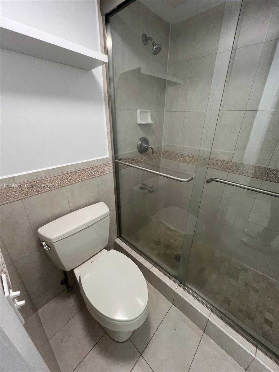 Small Image of 8875 FONTAINEBLEAU BLVD #202, Miami Number 14