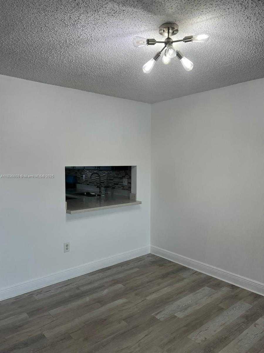 Small Image of 8875 FONTAINEBLEAU BLVD #202, Miami Number 17
