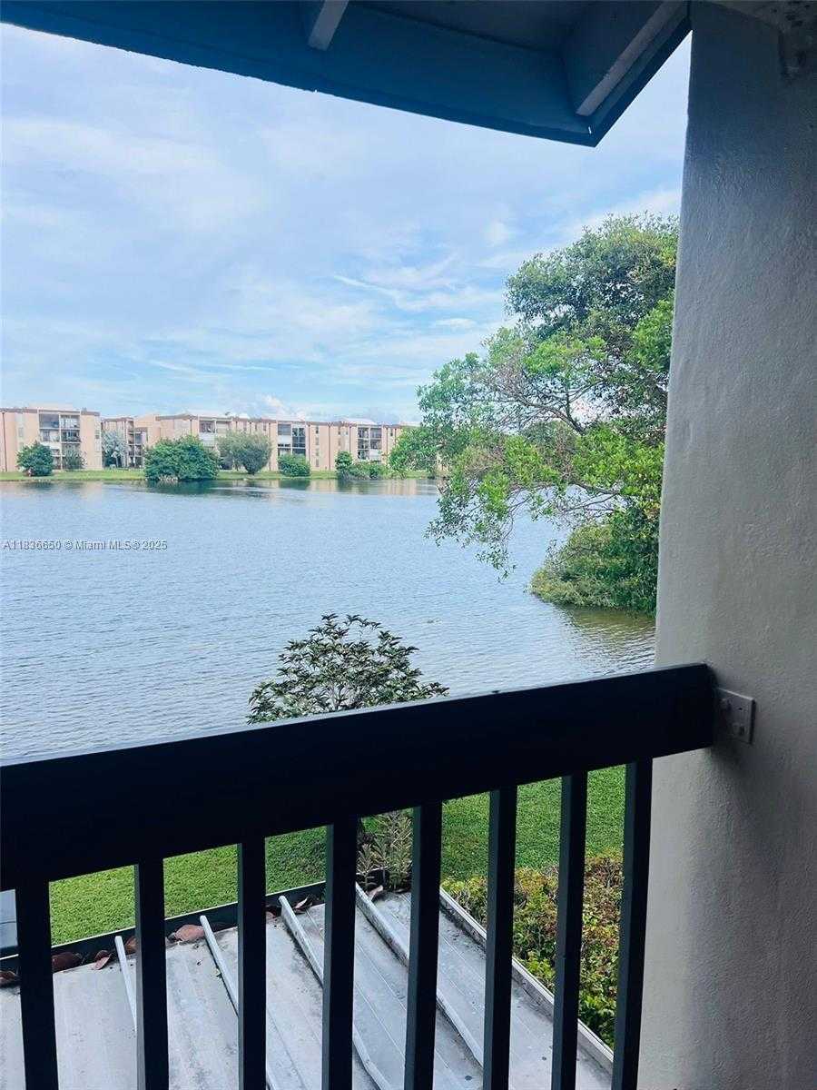 Small Image of 8875 FONTAINEBLEAU BLVD #202, Miami Number 8