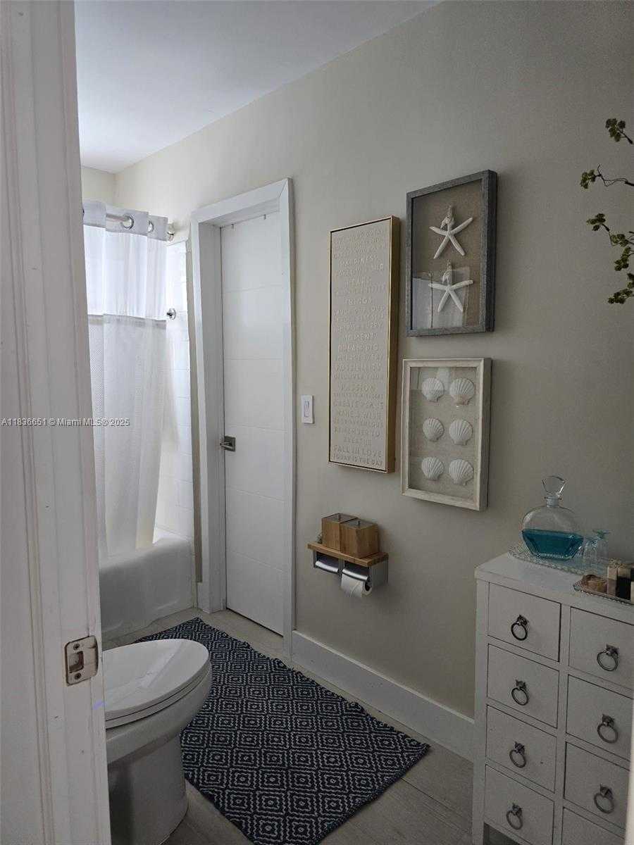 Small Image of 1324 NORTH WEST 1ST AVE #1324, Fort Lauderdale Number 15