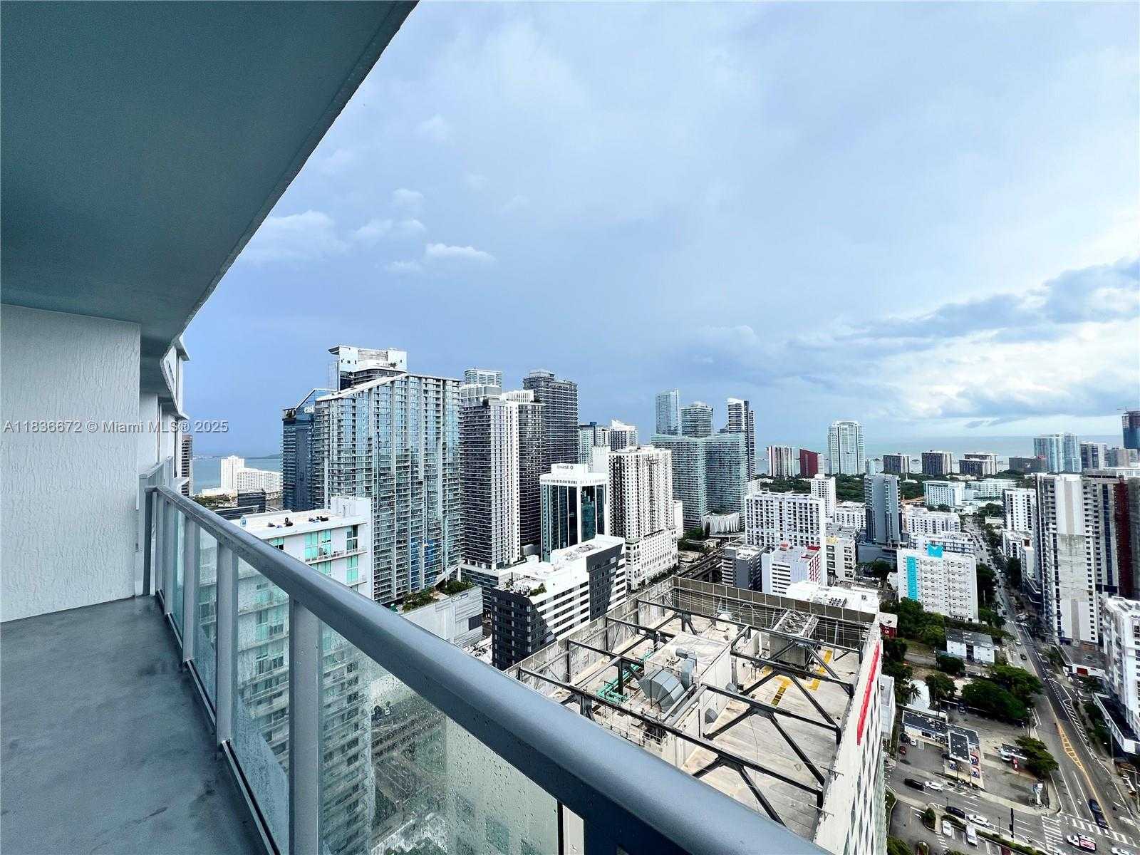 Small Image of 185 SOUTH WEST 7TH ST #4014, Miami Number 17