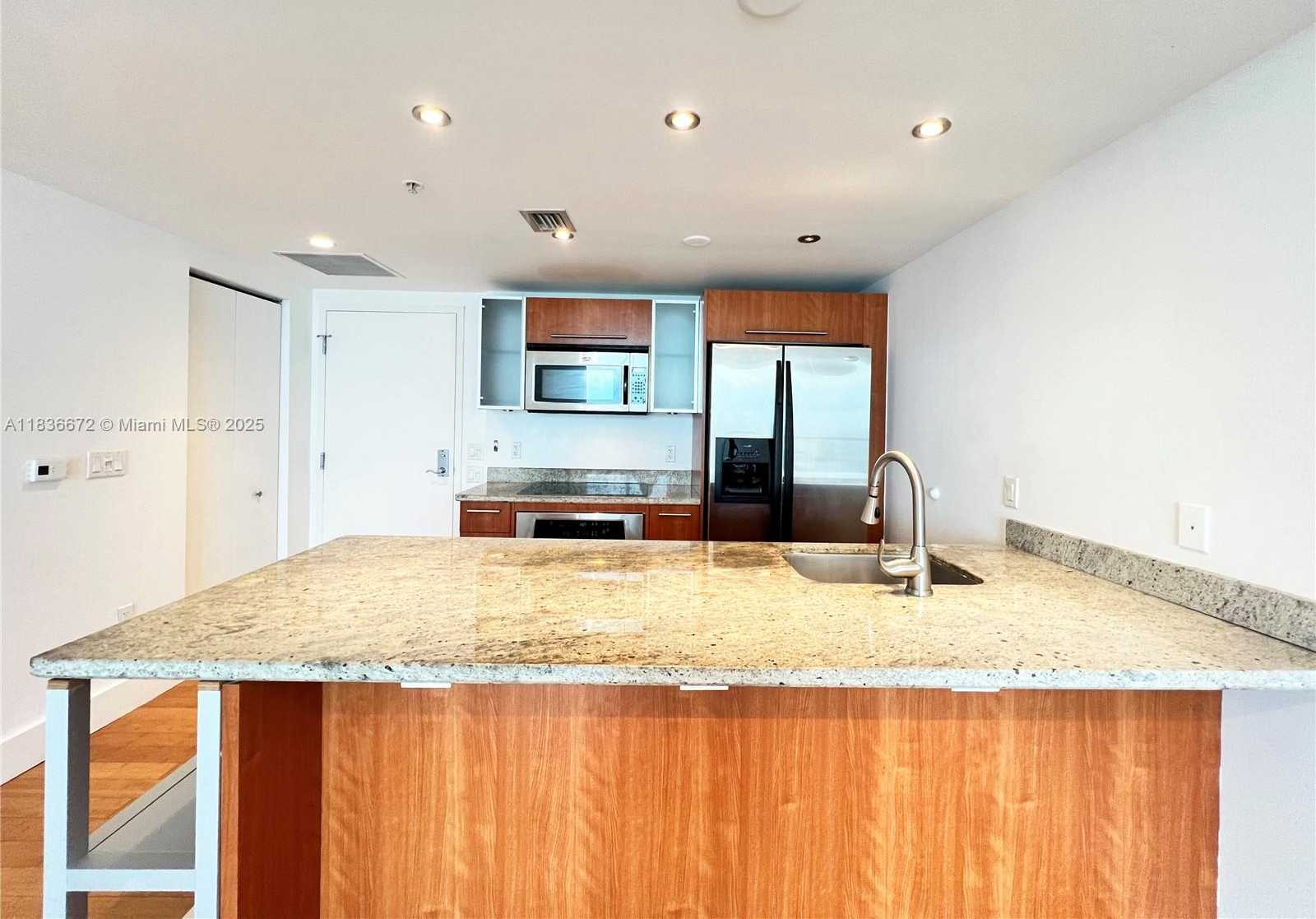 Small Image of 185 SOUTH WEST 7TH ST #4014, Miami Number 4
