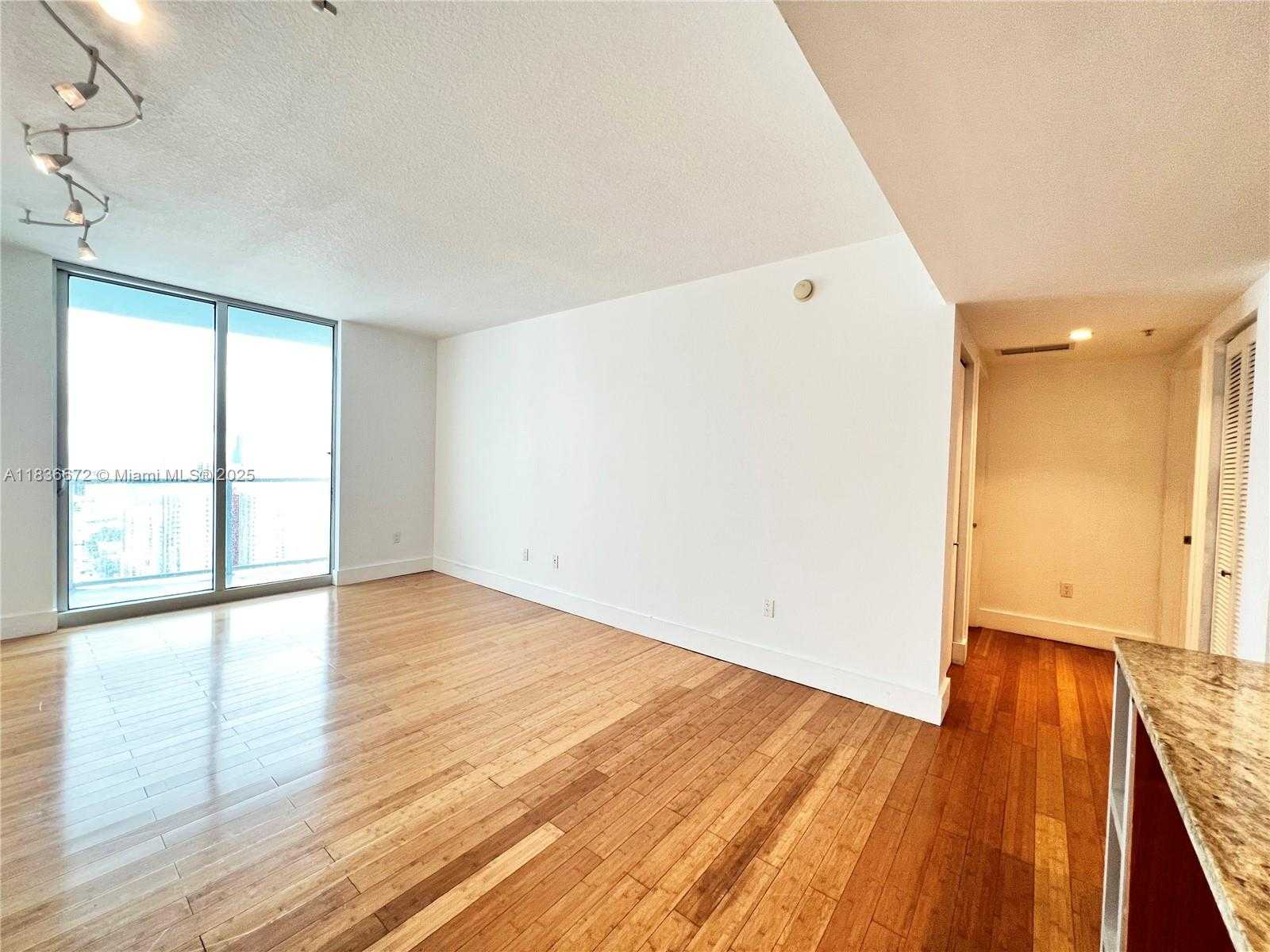 Small Image of 185 SOUTH WEST 7TH ST #4014, Miami Number 8
