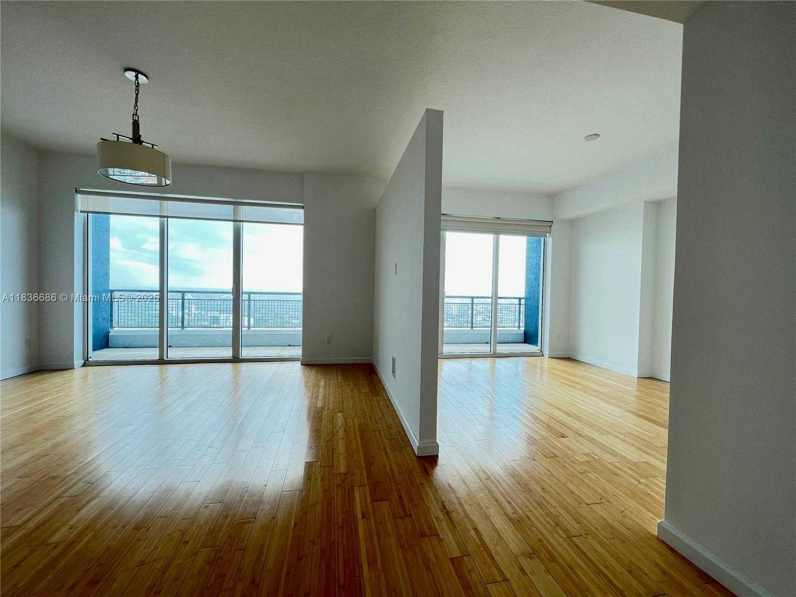 Small Image of 60 SOUTH WEST 13TH ST #3605, Miami Number 3