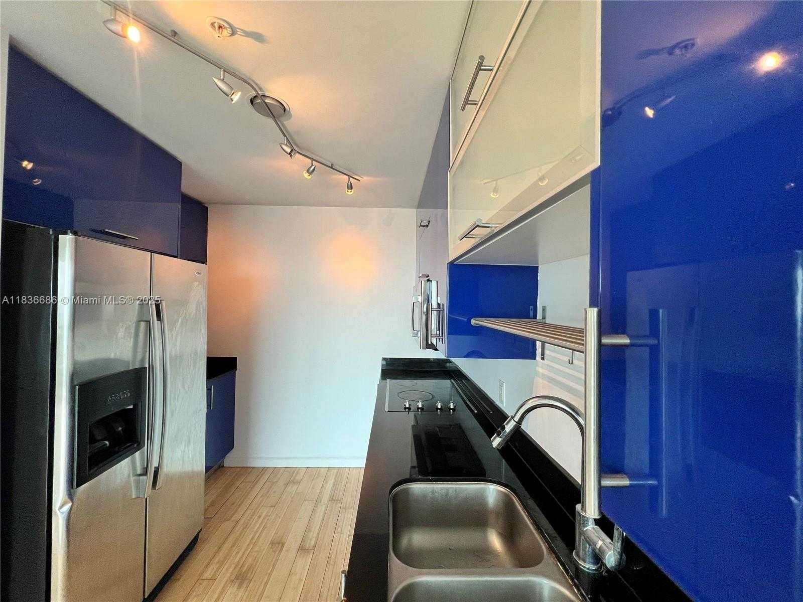 Small Image of 60 SOUTH WEST 13TH ST #3605, Miami Number 8