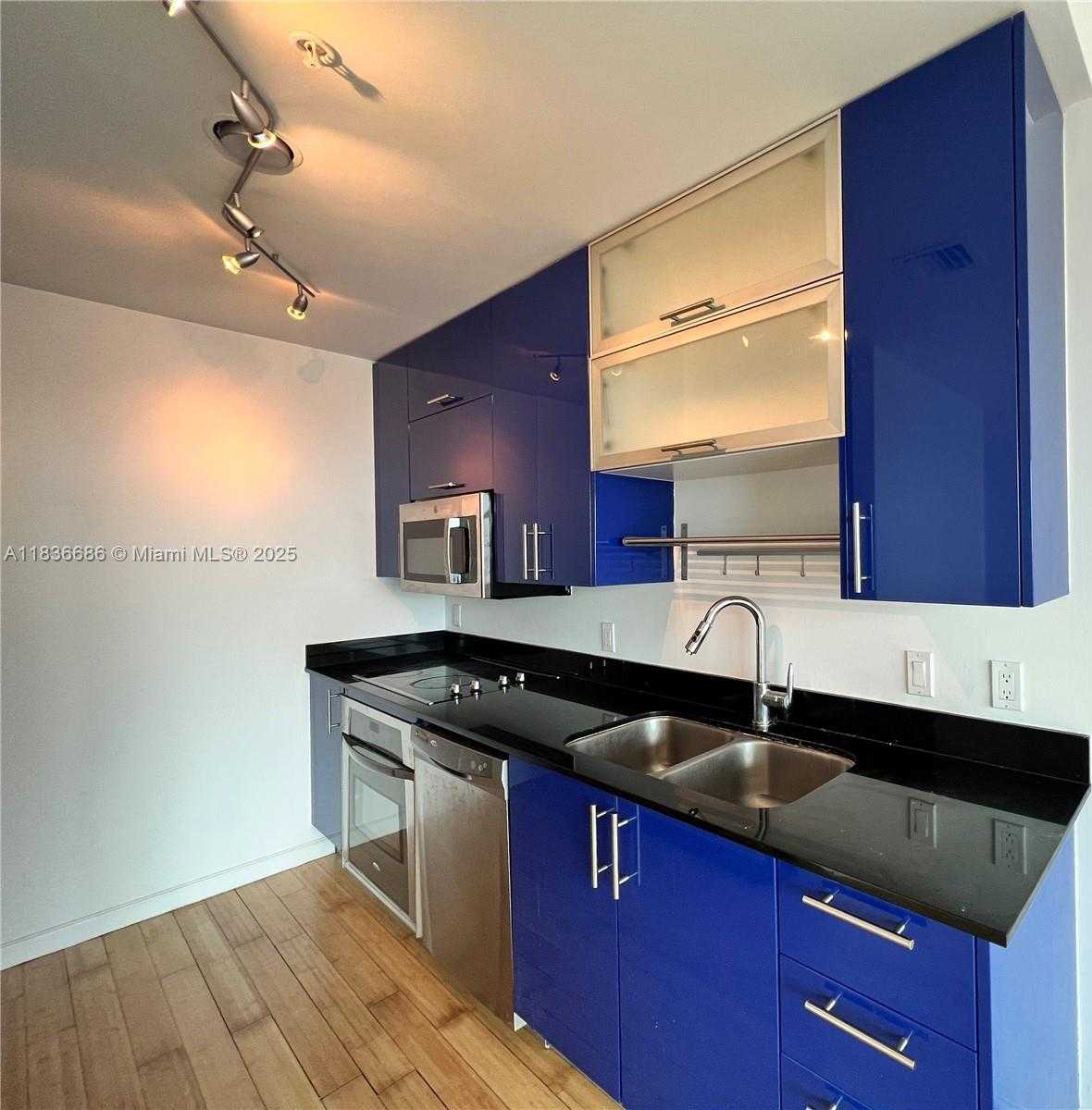 Small Image of 60 SOUTH WEST 13TH ST #3605, Miami Number 9