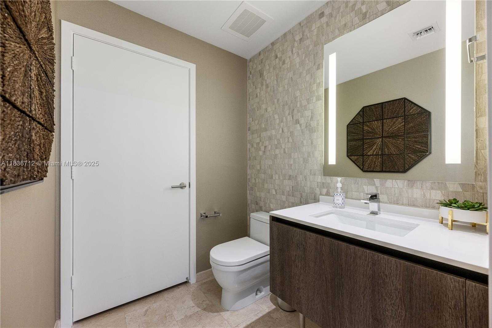 Small Image of 88 SOUTH WEST 7TH ST #3004, Miami Number 12