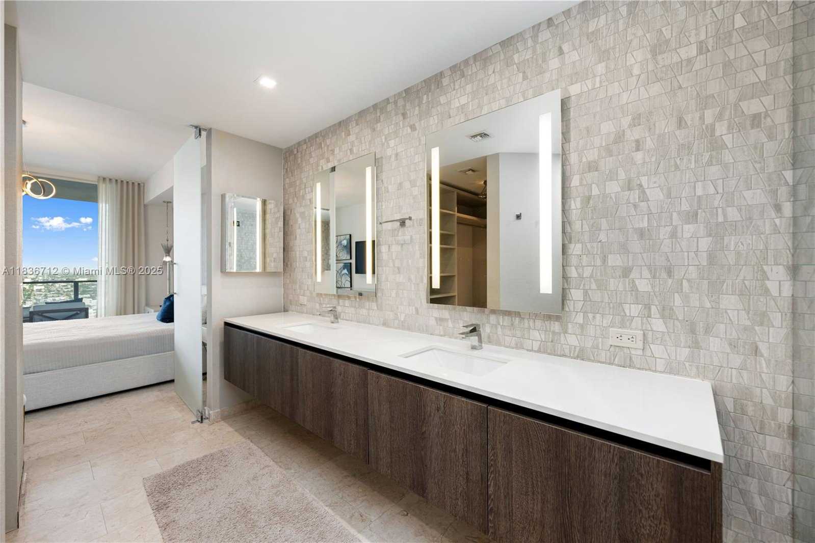 Small Image of 88 SOUTH WEST 7TH ST #3004, Miami Number 17