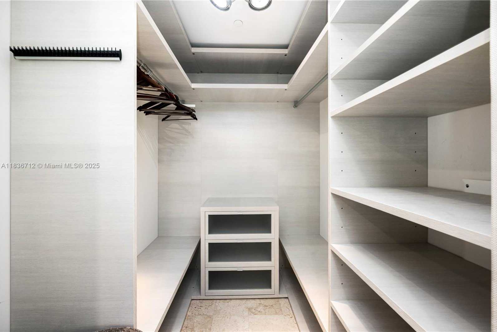 Small Image of 88 SOUTH WEST 7TH ST #3004, Miami Number 19