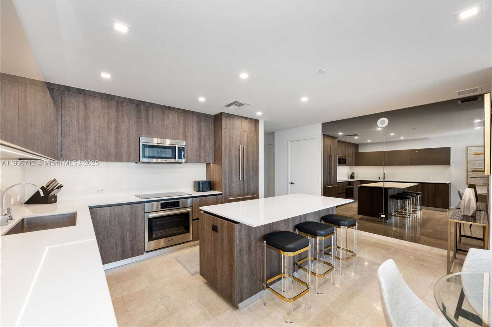 Small Image of 88 SOUTH WEST 7TH ST #3004, Miami Number 7