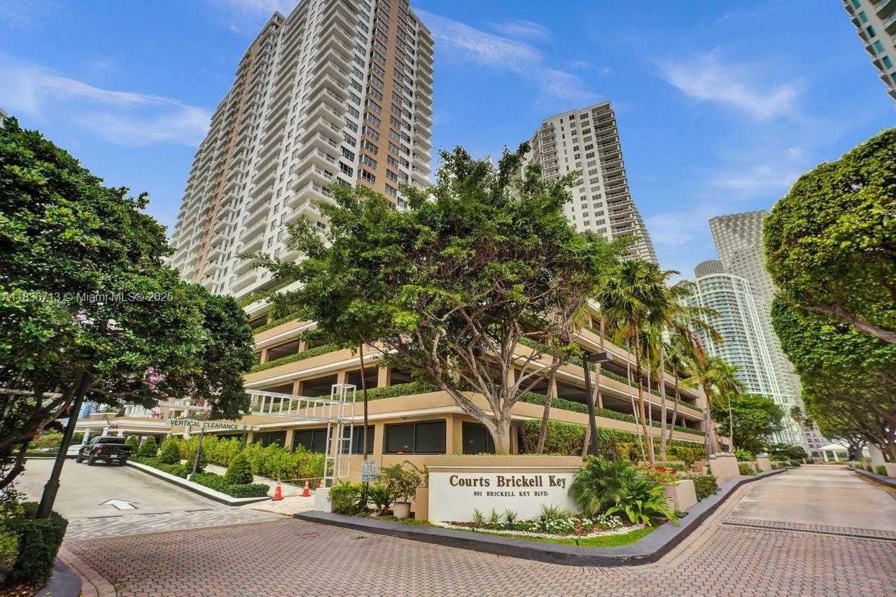 Small Image of 801 BRICKELL KEY BLVD #601, Miami Number 15