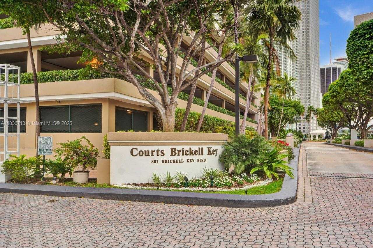 Small Image of 801 BRICKELL KEY BLVD #601, Miami Number 16