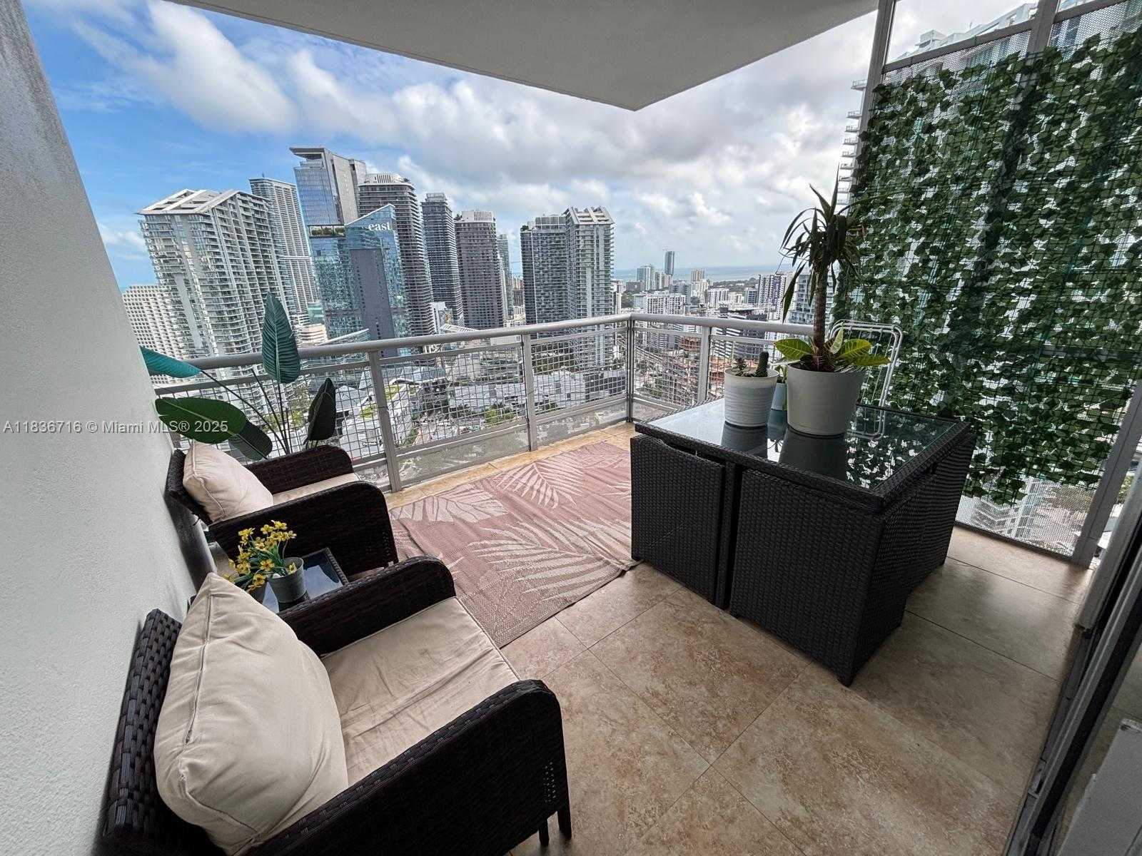 Small Image of 350 SOUTH MIAMI AVE #3908, Miami Number 12