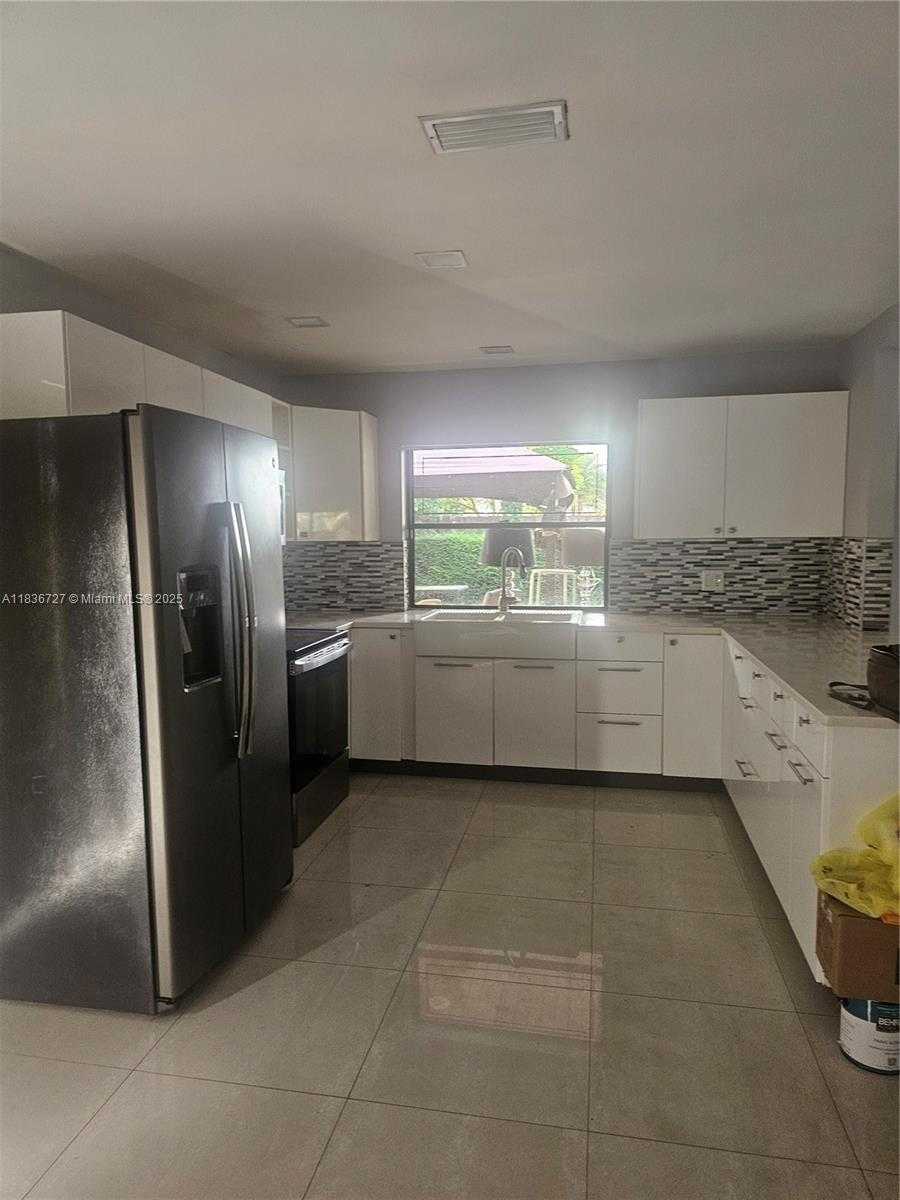 Small Image of 5320 SOUTH WEST 153RD PL S #1, Miami Number 3