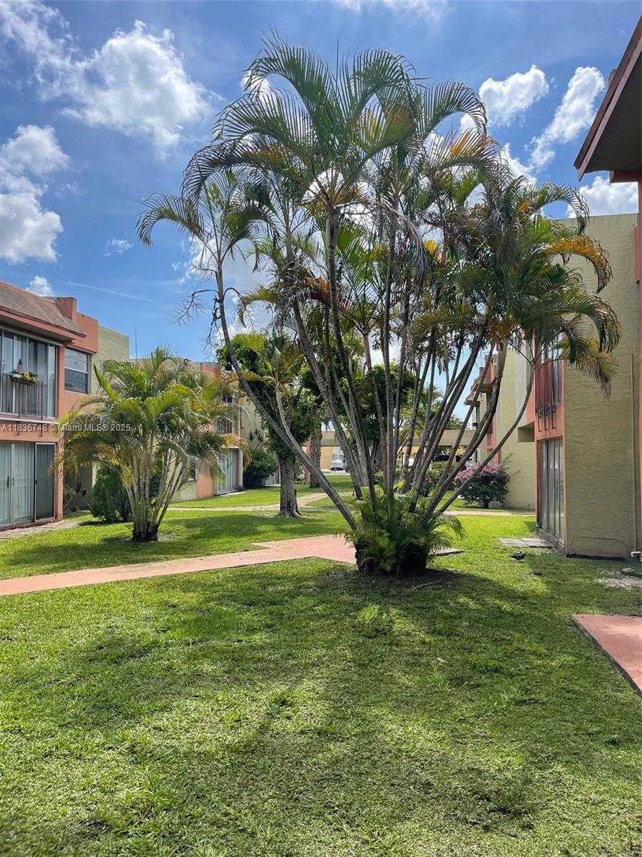 Small Image of 9331 SOUTH WEST 4TH ST #109A, Miami Number 4