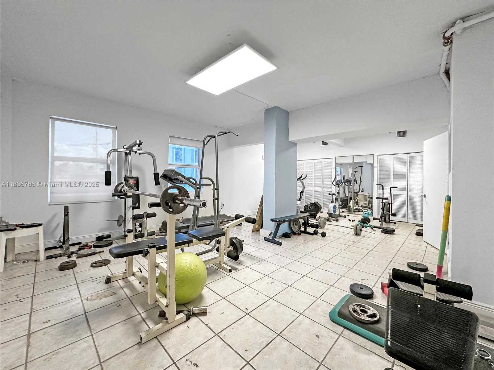 Small Image of 6969 COLLINS AVE #1011, Miami Beach Number 35