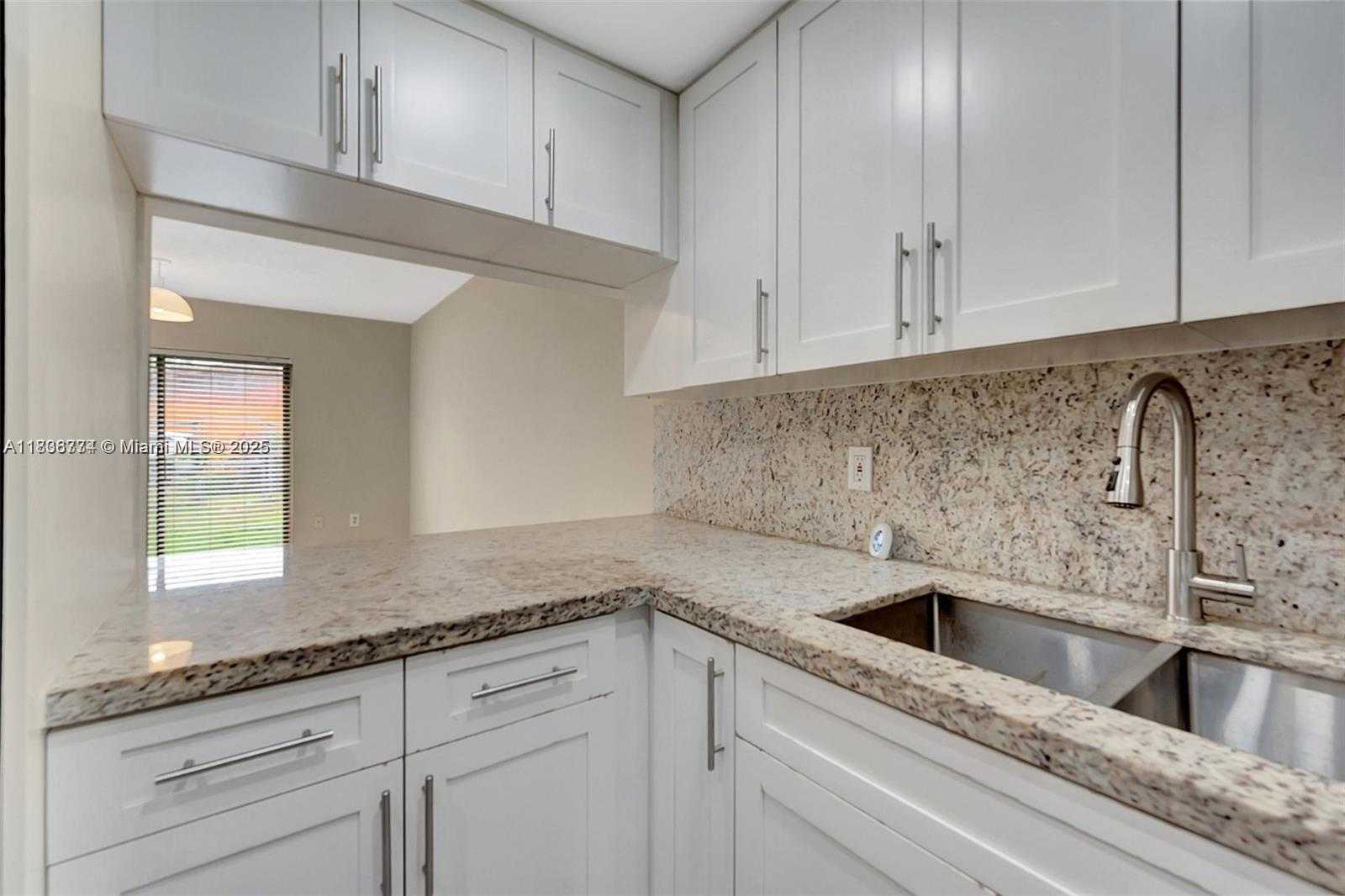 Small Image of 1604 NORTH EAST 151ST ST #1604, Miami Number 12