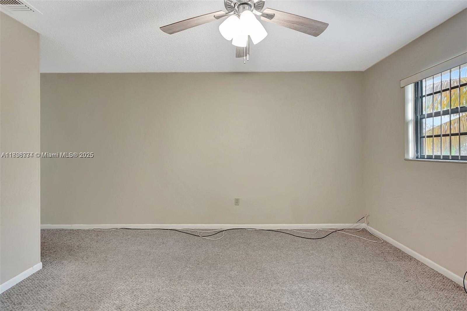 Small Image of 1604 NORTH EAST 151ST ST #1604, Miami Number 18